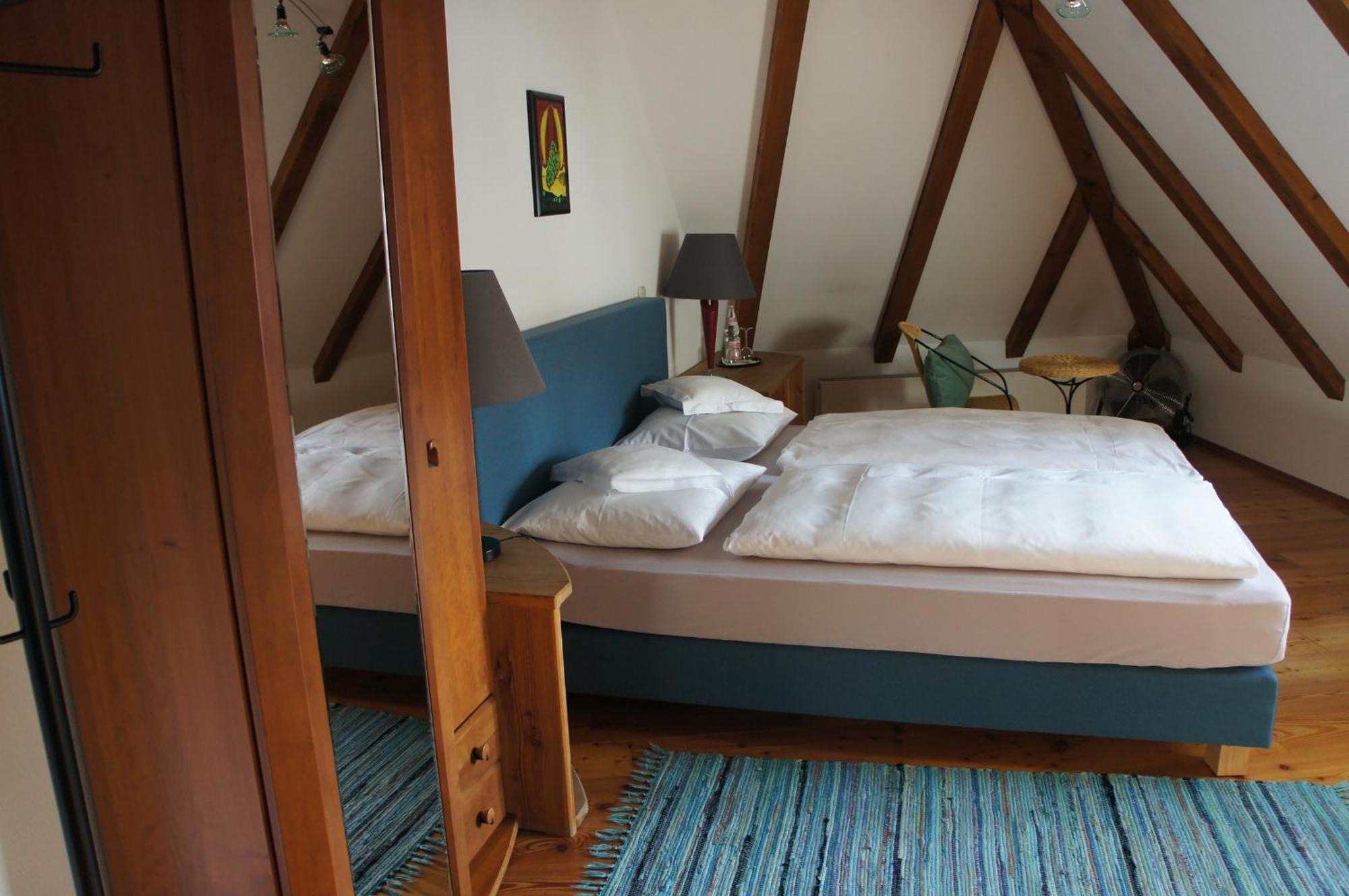 Hotel Schwarzer Adler Ερλάνγκεν Δωμάτιο φωτογραφία